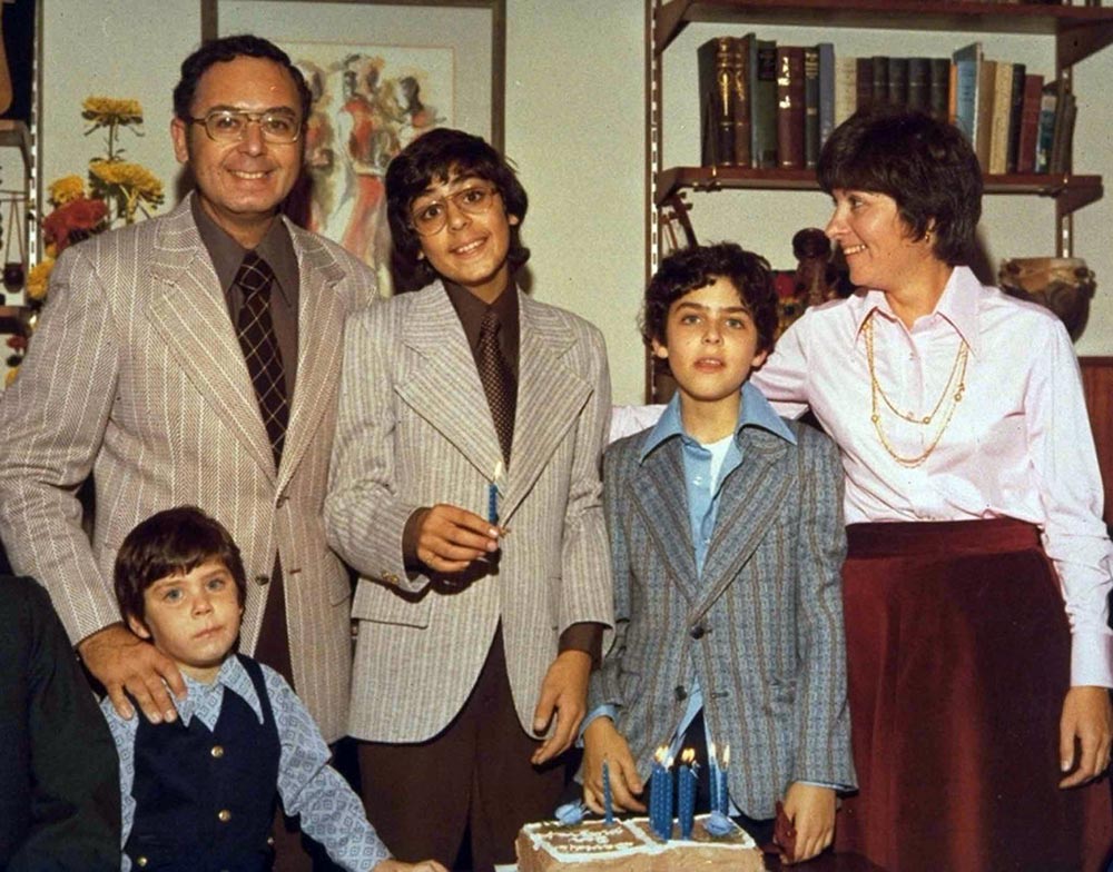 Capturing the Friedmans