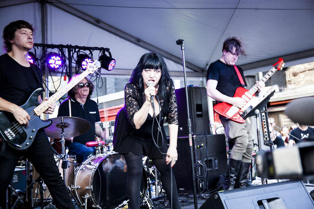 Lydia Lunch Retrovirus. Photo by Kathleen Fox.